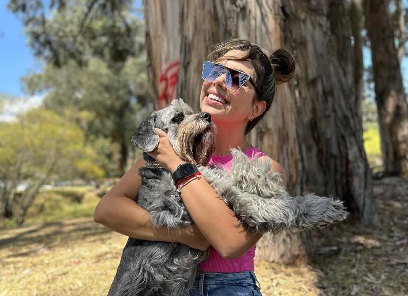 Josh Paredes y su perrita Gala.