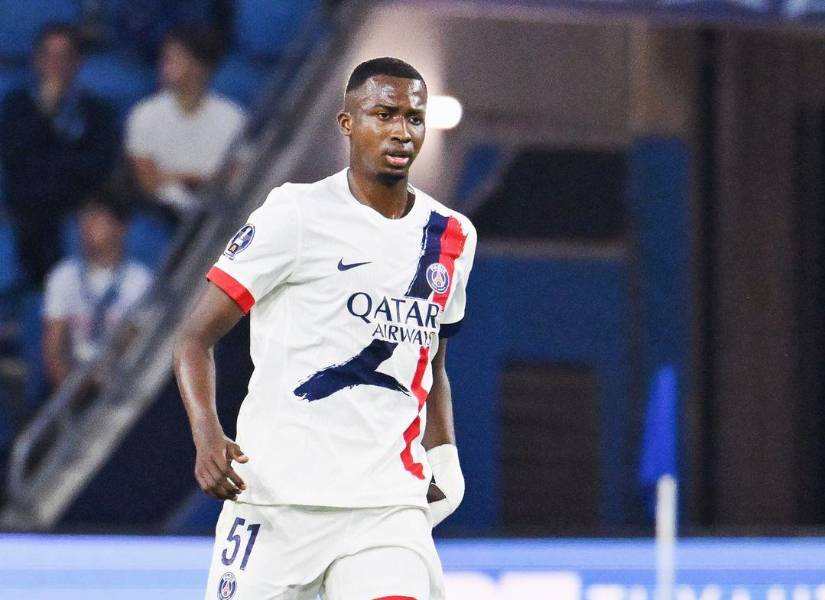 Willian Pacho fue importante para la victoria del PSG.