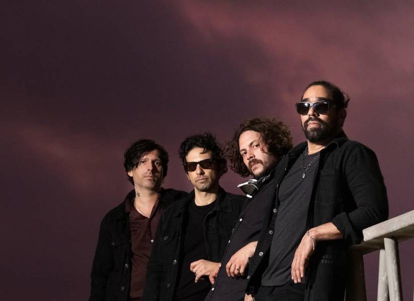 Agrupación Los de Adentro en Junio de 2025.