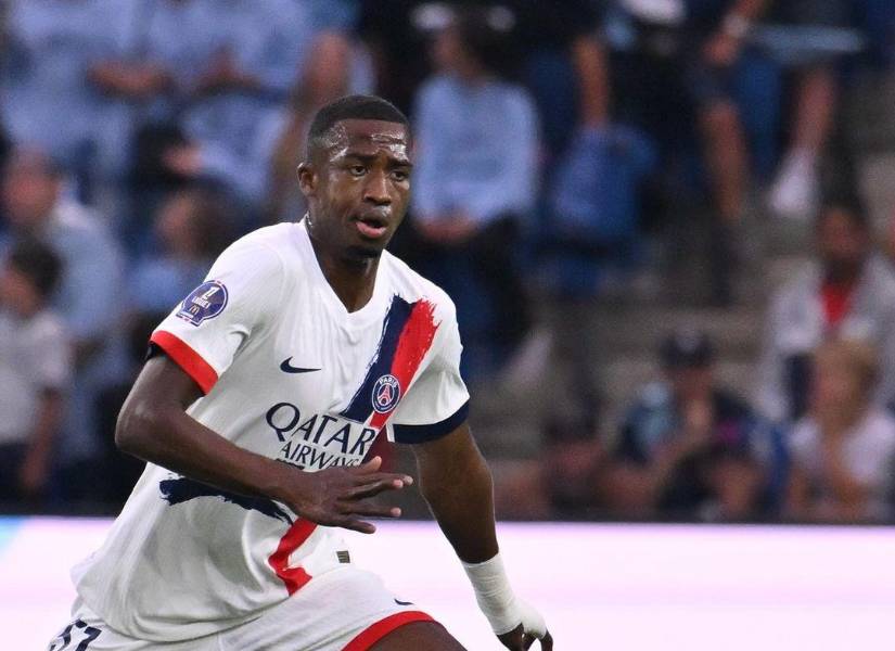 William Pacho tendrá su segundo partido oficial con el PSG.