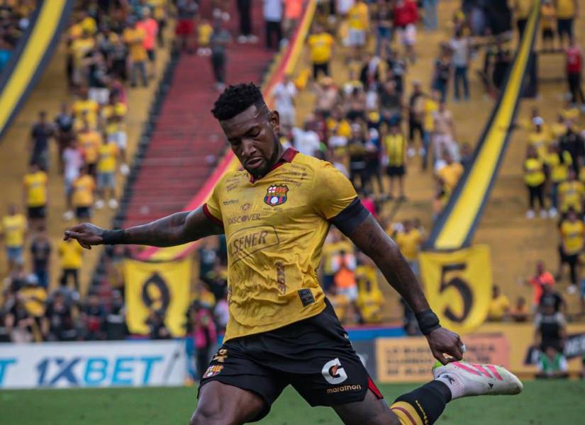 Gustavo Vallecilla se ganó un puesto de titular en Barcelona SC.