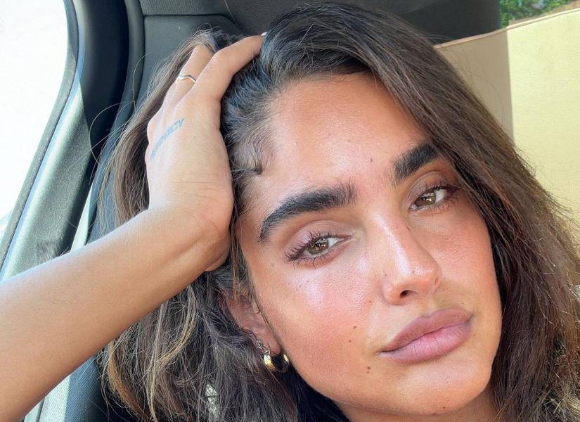 Influencer Isabella Ladera, selfie compartida en su red social