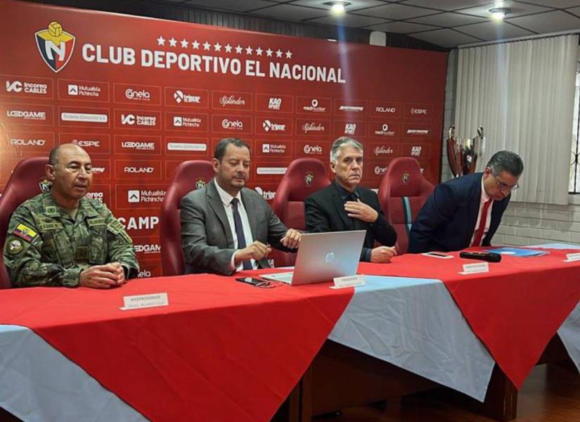 Presentación de Marcelo Zuleta como nuevo entrenador de El Nacional