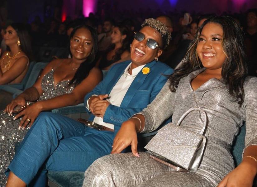 Jombriel y su pareja en la gala de los Premios REM.