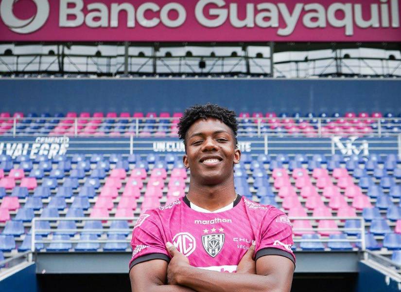 Djorkaeff Reasco, nuevo delantero de IDV.