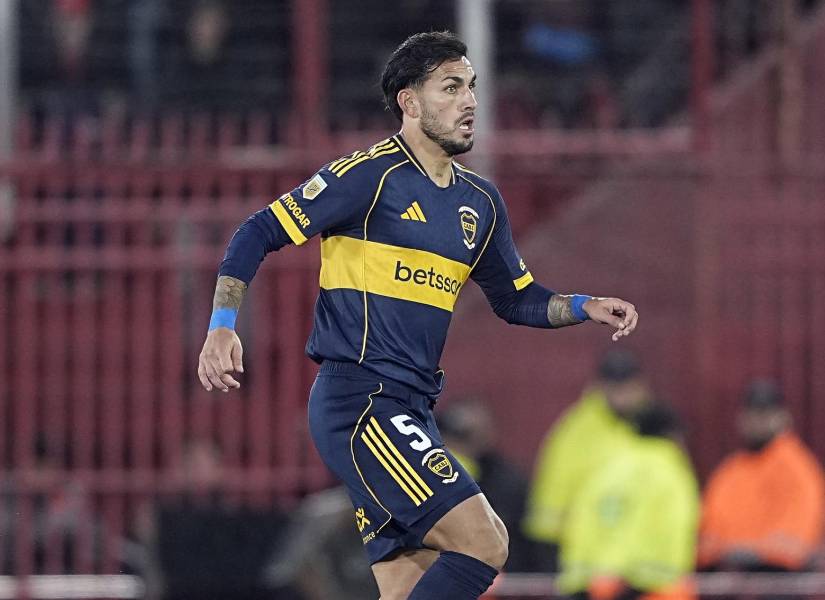 Leandro Paredes en el partido entre Boca Juniors contra Huracán por la Liga Argentina