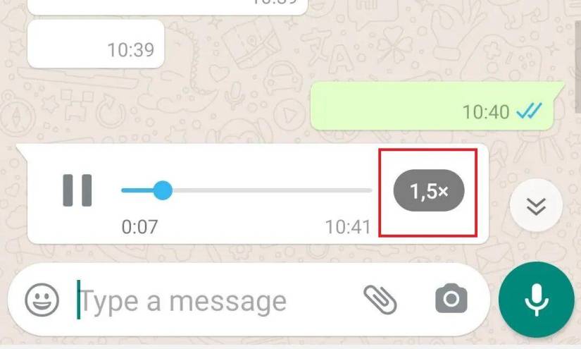 Captura que muestra la opción de acelerar la reproducción de mensajes de voz en WhatsApp.