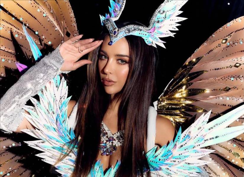 Nadia Mejía y su traje típico inspirado en los piqueros de patas azules de Galápagos.