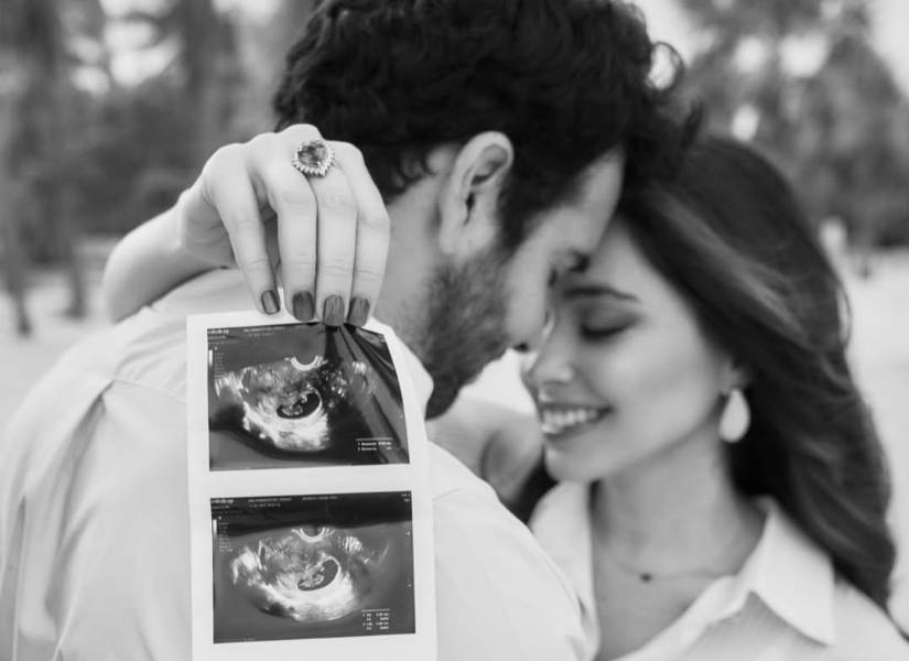 Fiorella Solines y su esposo anunciando que esperan un bebé.