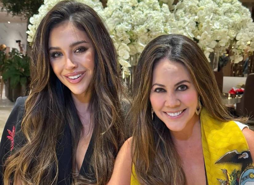 Nadia Mejía y Denisse Molina en Tailandia.