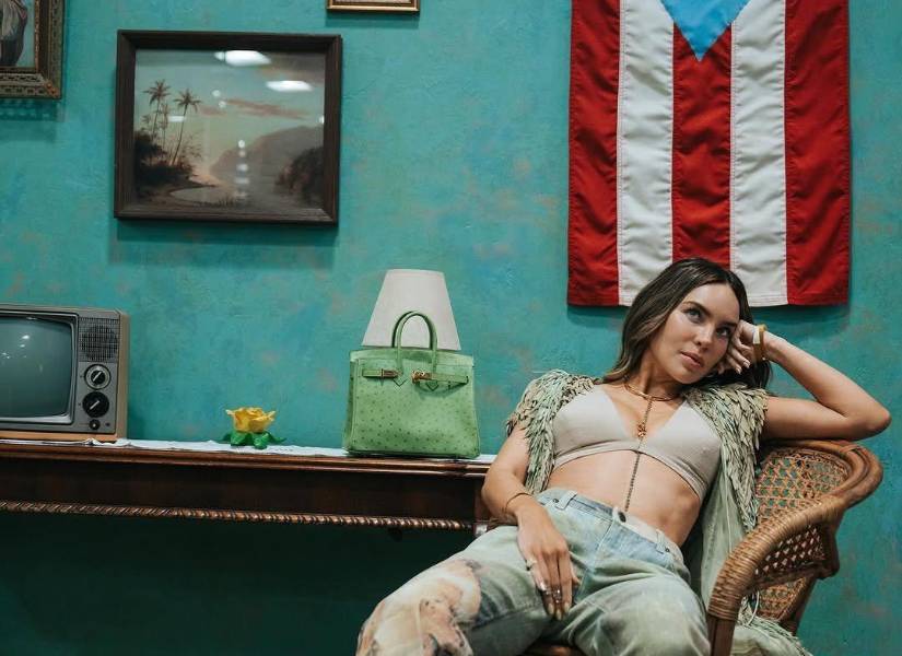 Belinda en la residencia de Bad Bunny en Puerto Rico.