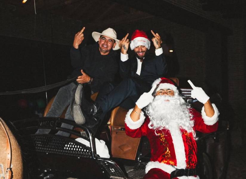 Maluma junto a Papa Noel.