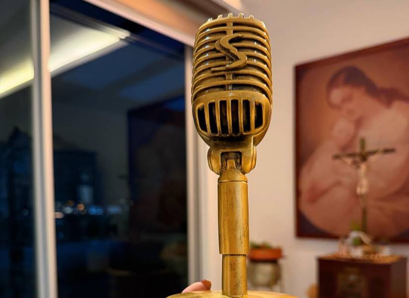 Premio SARIME en reconocimiento a la trayectoria artística.