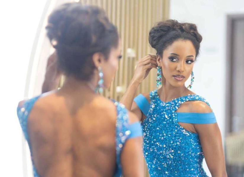 Gabrielle Henry compartió un mensaje de fe acompañado de fotografías que habrían sido tomadas antes de su participación en Miss Universo.