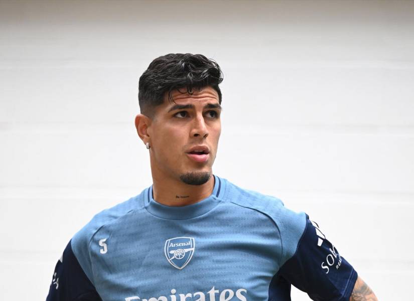 Mikel Arteta habló de Piero Hincapié y su posible debut.