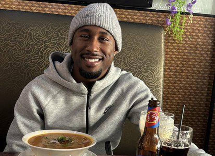 John Yeboah come encebollado