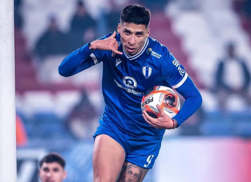 Agustín Rodríguez lleva 18 goles y una asistencia en 19 partidos.