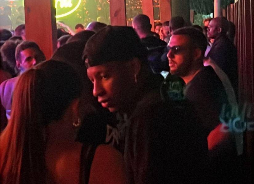 Gonzalo Plata fue visto de fiesta durante su día libre con Flamengo.