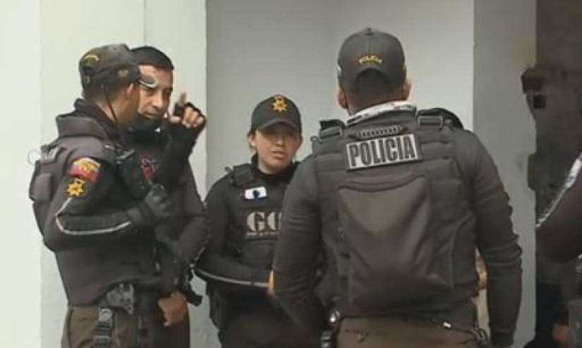 Ciudadanos intentaron evitar detención de miembros de una red de microtráfico en Guayaquil