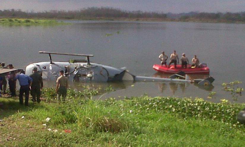 Un helicóptero se accidentó en Chongón.