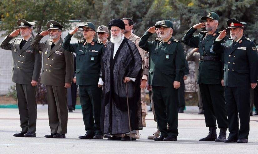 El ayatolá Alí Jamenei y dirigentes militares iraníes IRNA (Foto de ARCHIVO) 13/10/2019