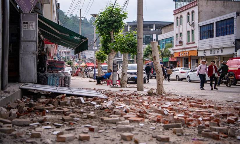 Daños por terremoto de 5.2 en Yunnan, China