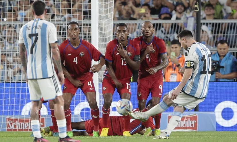 Con una ejecución magnífica, Lionel Messi colocó la pelota en un ángulo para poner el 2-0 de Argentina sobre Panamá.