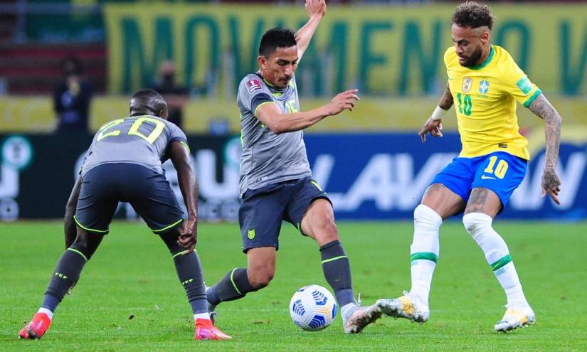 Ecuador pierde ante Brasil por 2 a 0