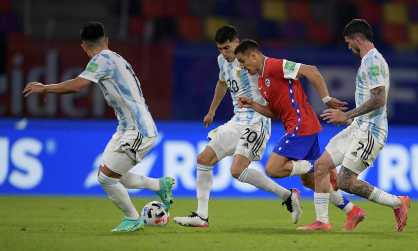 Argentina iguala ante Chile que estrenó entrenador