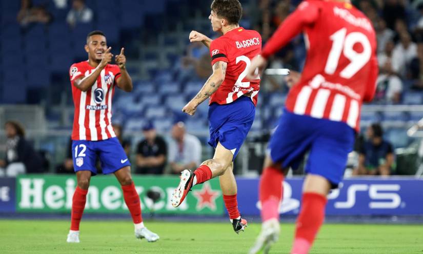 Pablo Barrios de Atletico Madrid abrió el marcador en Roma ante Lazio.
