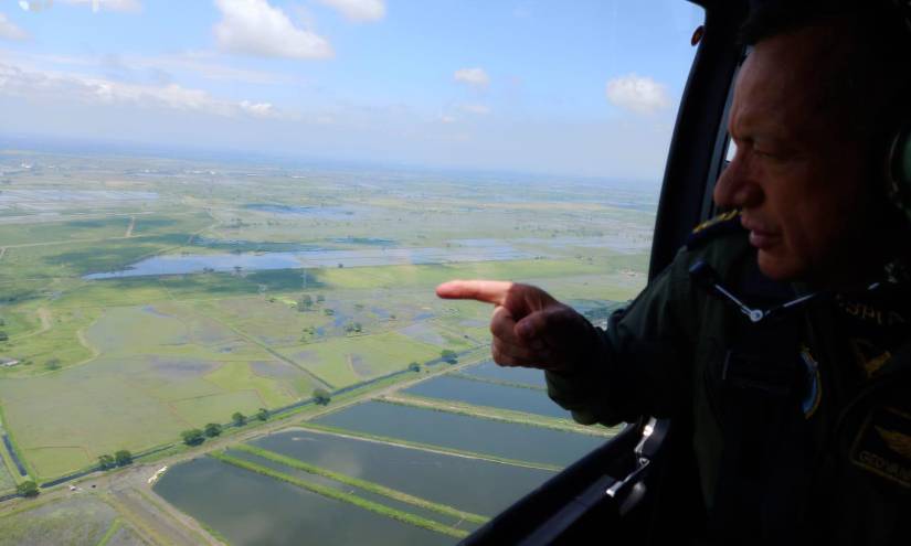 La FAE realizó sobrevuelo en Tarifa, donde se encontró una avioneta incinerada.