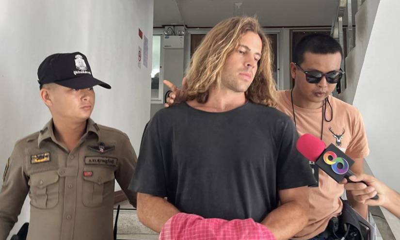 Daniel Sancho mientras era trasladado a una comisaría de Tailandia, el pasado 7 de agosto.