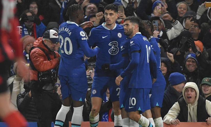 Kai Havertz (c) marcó la primera conquista del Chelsea tras una gran asistencia de Mason Mount.