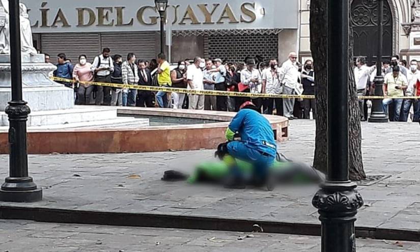 El fiscal Édgar Escobar recibió diez disparos que lo dejaron sin vida, frente a su lugar de trabajo.