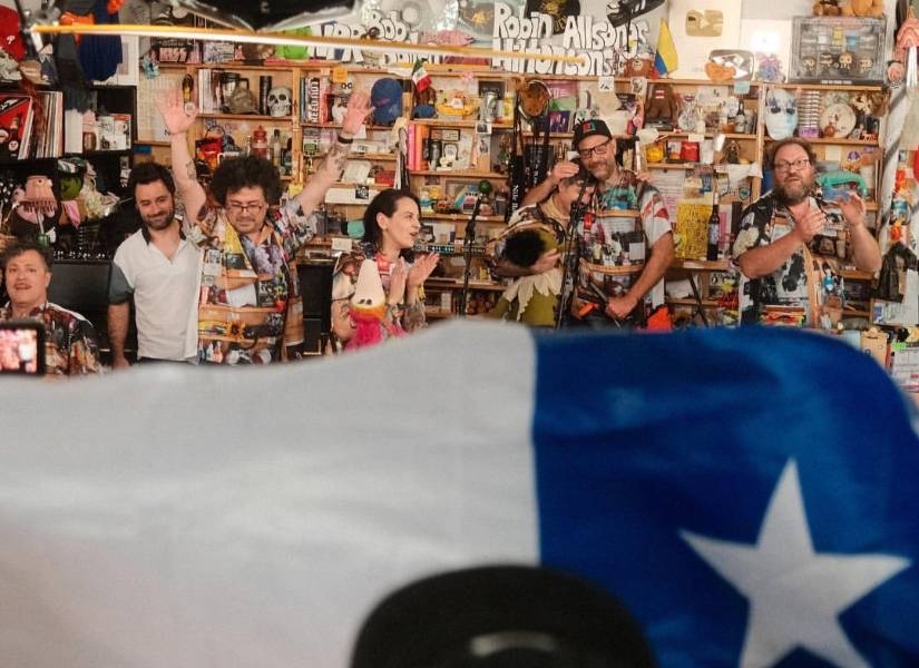 El elenco de 31 Minutos tuvo un mes para adaptar el programa de títeres para el formado de Tiny Desk.