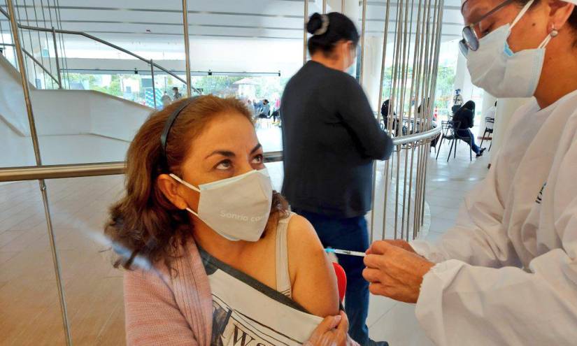 Más de 4 millones entre primeras y segundas dosis han sido aplicadas en Ecuador