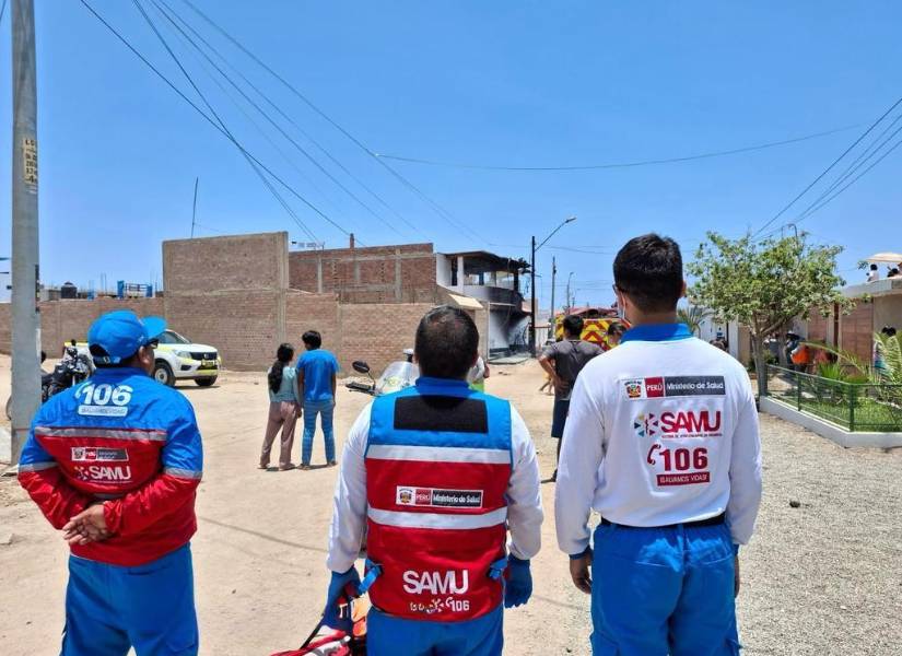 El Cuerpo General de Bomberos Voluntarios del Perú en el lugar del accidente