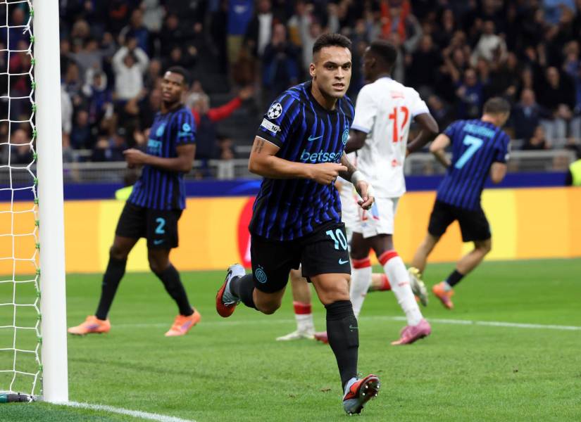 Lautaro Martínez celebra su gol en la victoria del Inter de Milán contra Slavia de Praga en la Champions League