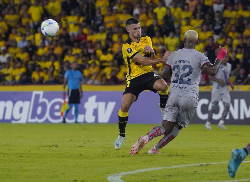 Joaquín Valiente fue importante para el empate de Barcelona SC.