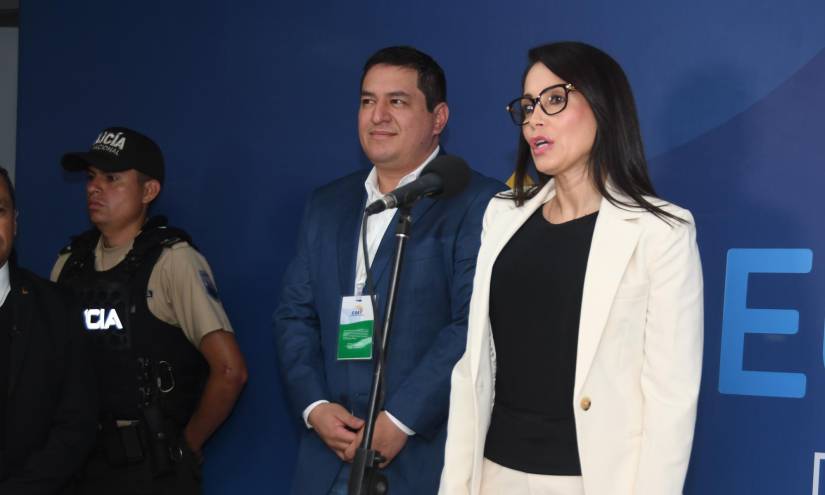 Luisa González, candidato del correísmo, usó una estrategia más seria e intelectual para el debate.