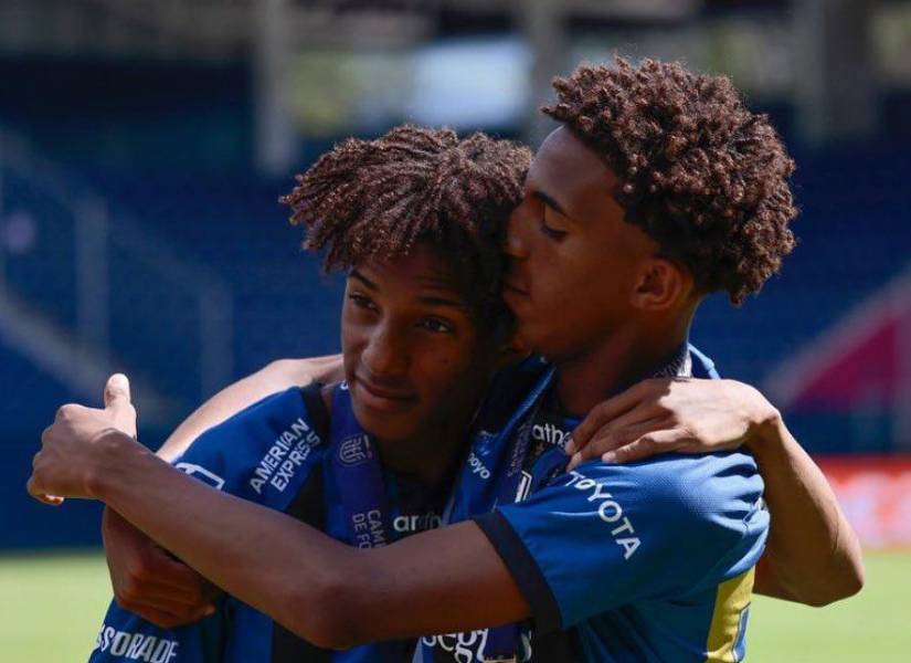 Los hermanos Edwin y Holger Quintero destacaron con Independiente del Valle en la Copa Mitad del Mundo.