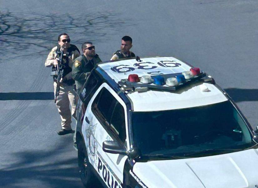 La Policía de Las Vegas en el lugar del tiroteo.