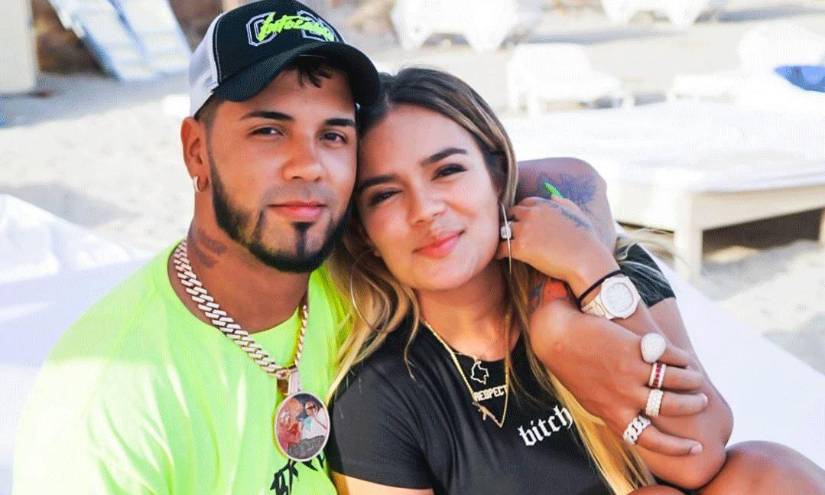Imagen de archivo de Karol G y Anuel AA.