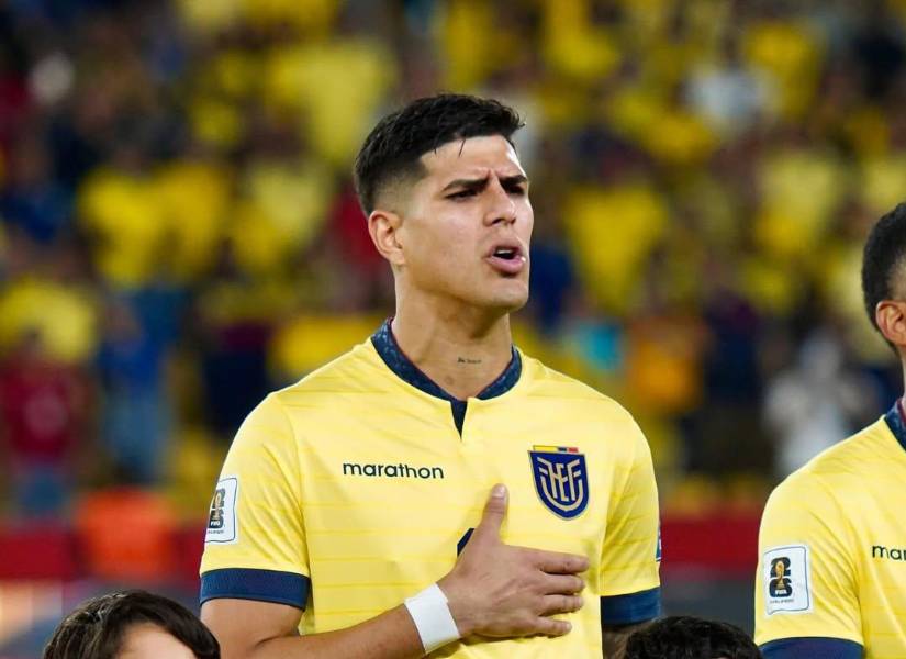 Piero Hincapié llegó para sumarse a la concentración de la selección de Ecuador.