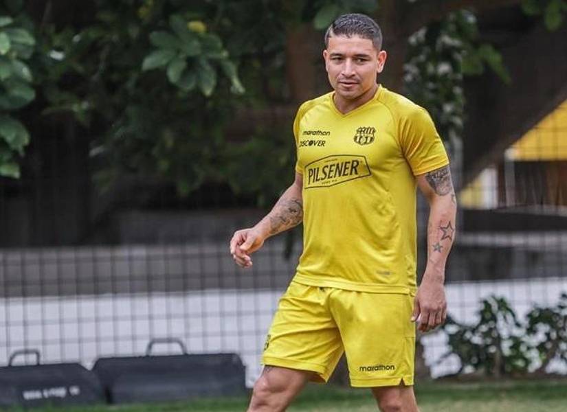 Mario Pineida fue asesinado en los exteriores de una carnicería en Samanes 4, norte de Guayaquil.