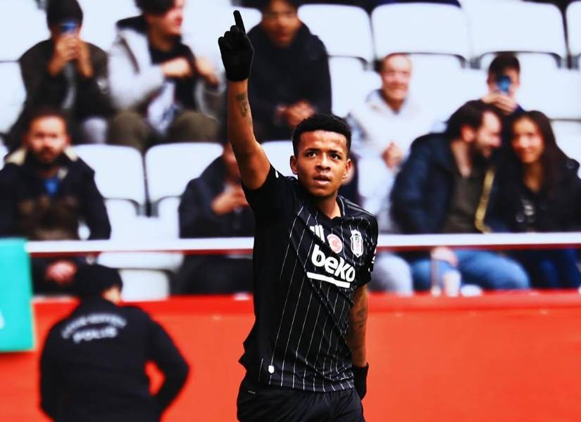 Keny Arroyo ya anotó su primer gol con el Besiktas.