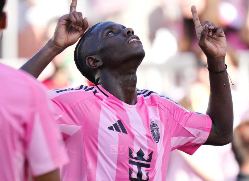 El delantero Allen Obando celebra un gol con el Inter Miami