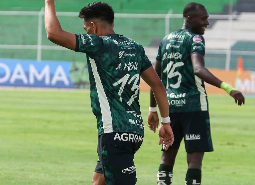 Ángel Mena ya anotó su primer gol con Orense SC.