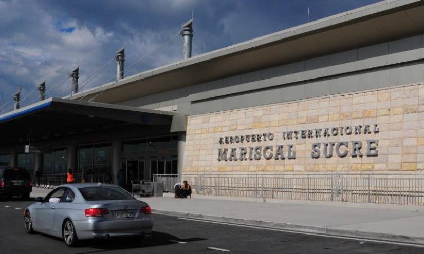 Uso de mascarilla no es obligatorio en el aeropuerto de Quito