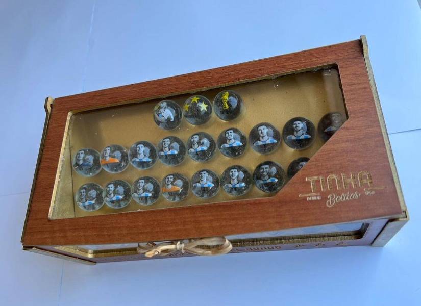 Las 30 bolitas como homenaje por el mundial Qatar 2022.